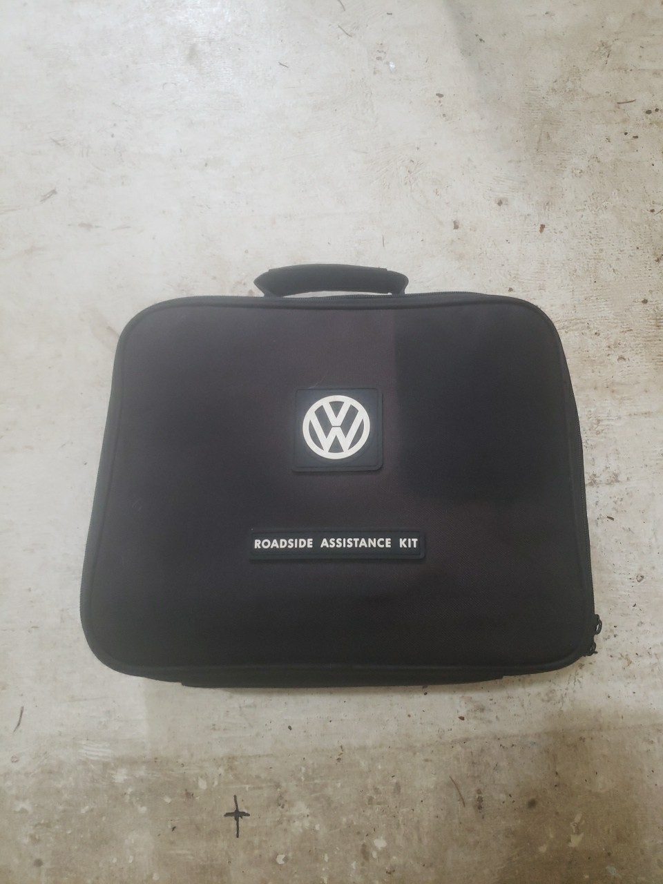 Volkswagen Emergency Roadside Assistance Kit - Genuine Volkswagen Kit-Preowned