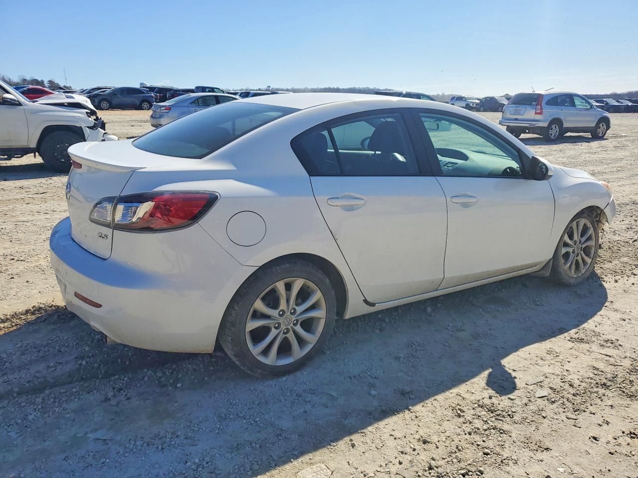 3 2011 Glove Box 4998884