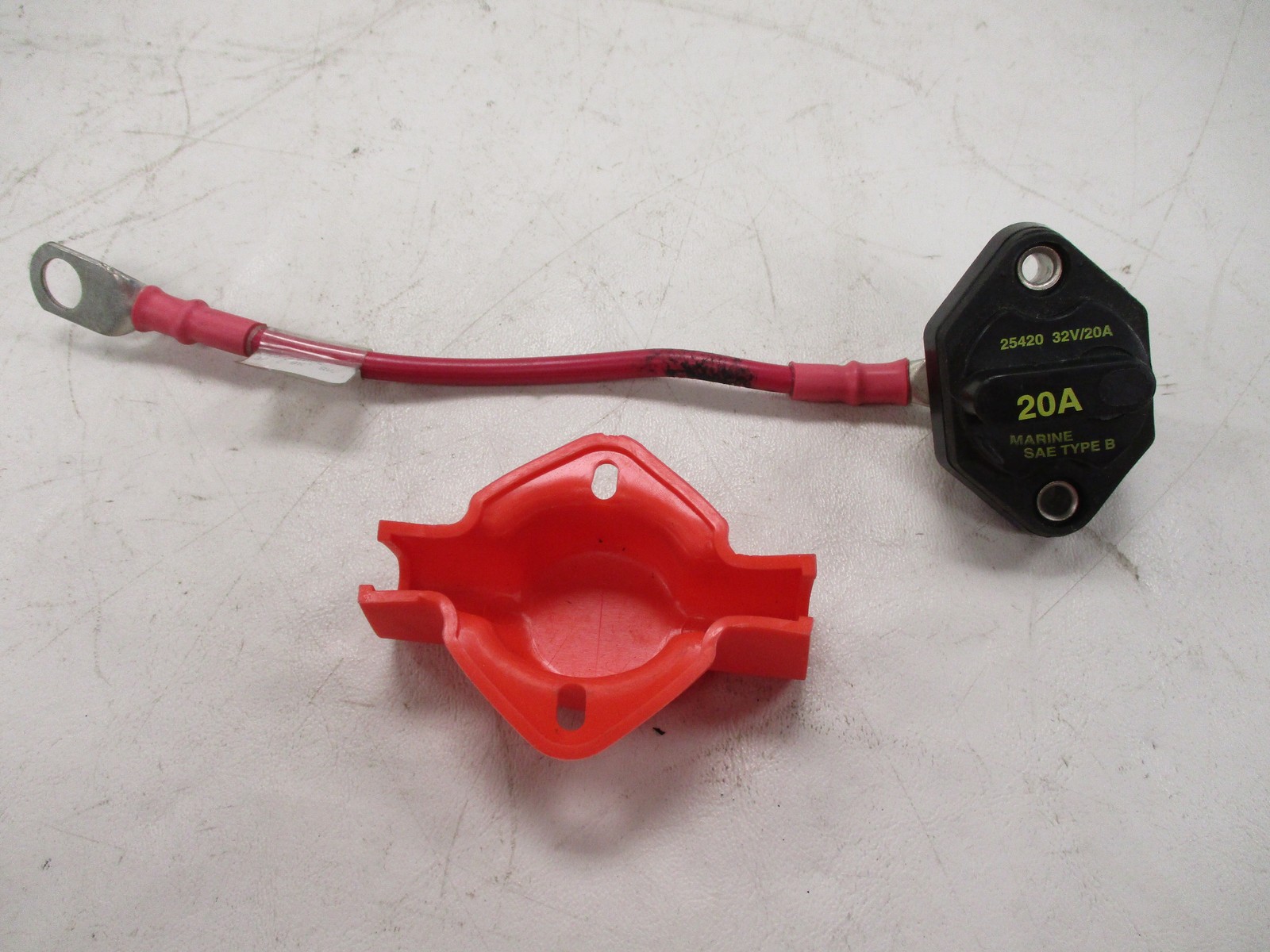 BUSSMSANN 20 AMP PANEL MOUNT CIRCUIT BREAKER W/ BOOT &  LEAD CABLE 25420 BOAT