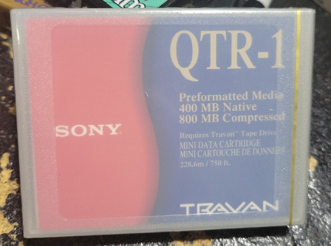 Sony QTR-1 - Preformatted Mini Data Cartridge - 400/800MB - TRAVAN - Sealed