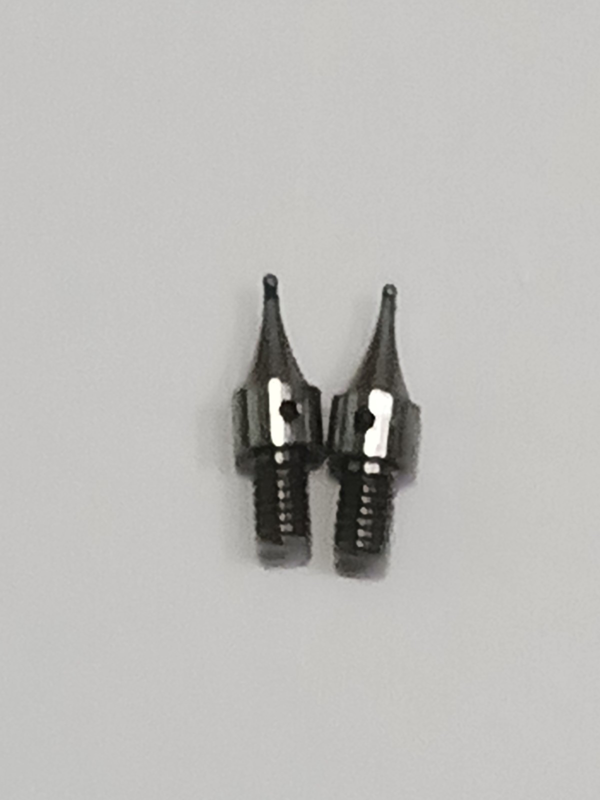T.098″ diameter, threaded carbide contact point. T032 Gagemaker.