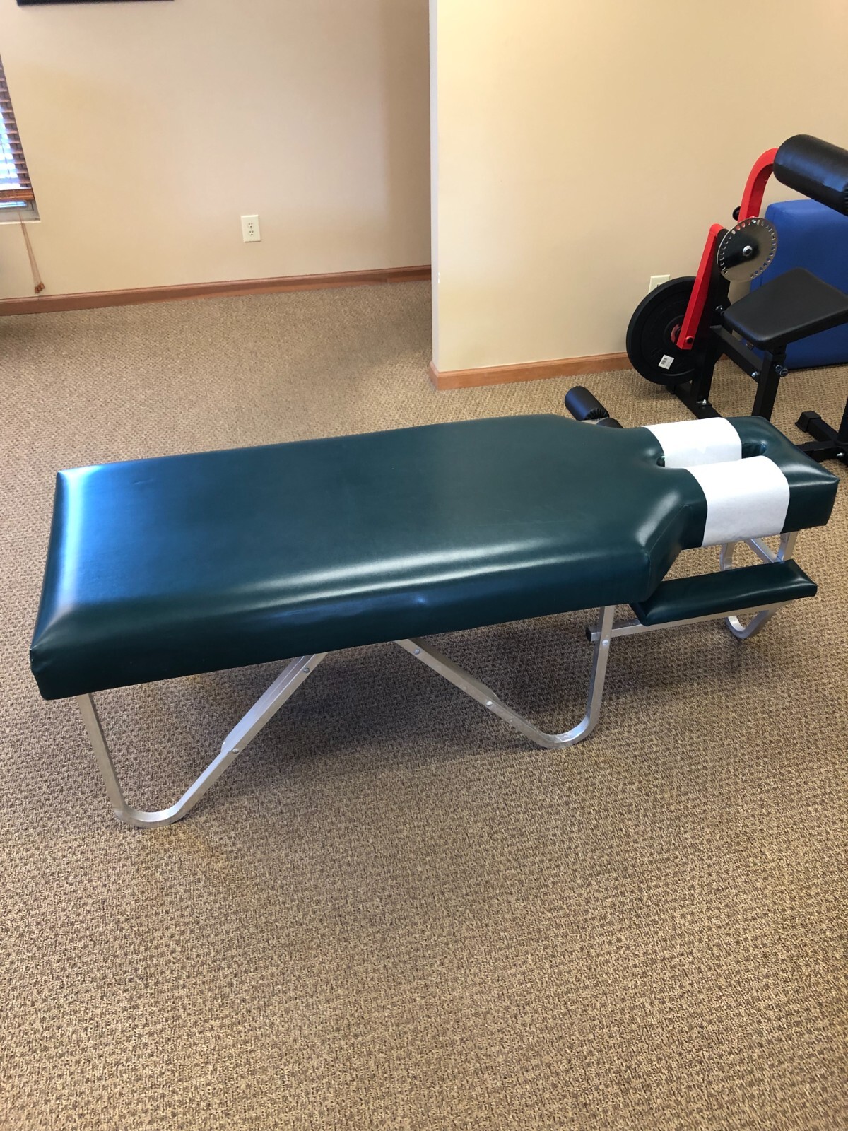Chiropractic Adjusting/Therapy Table