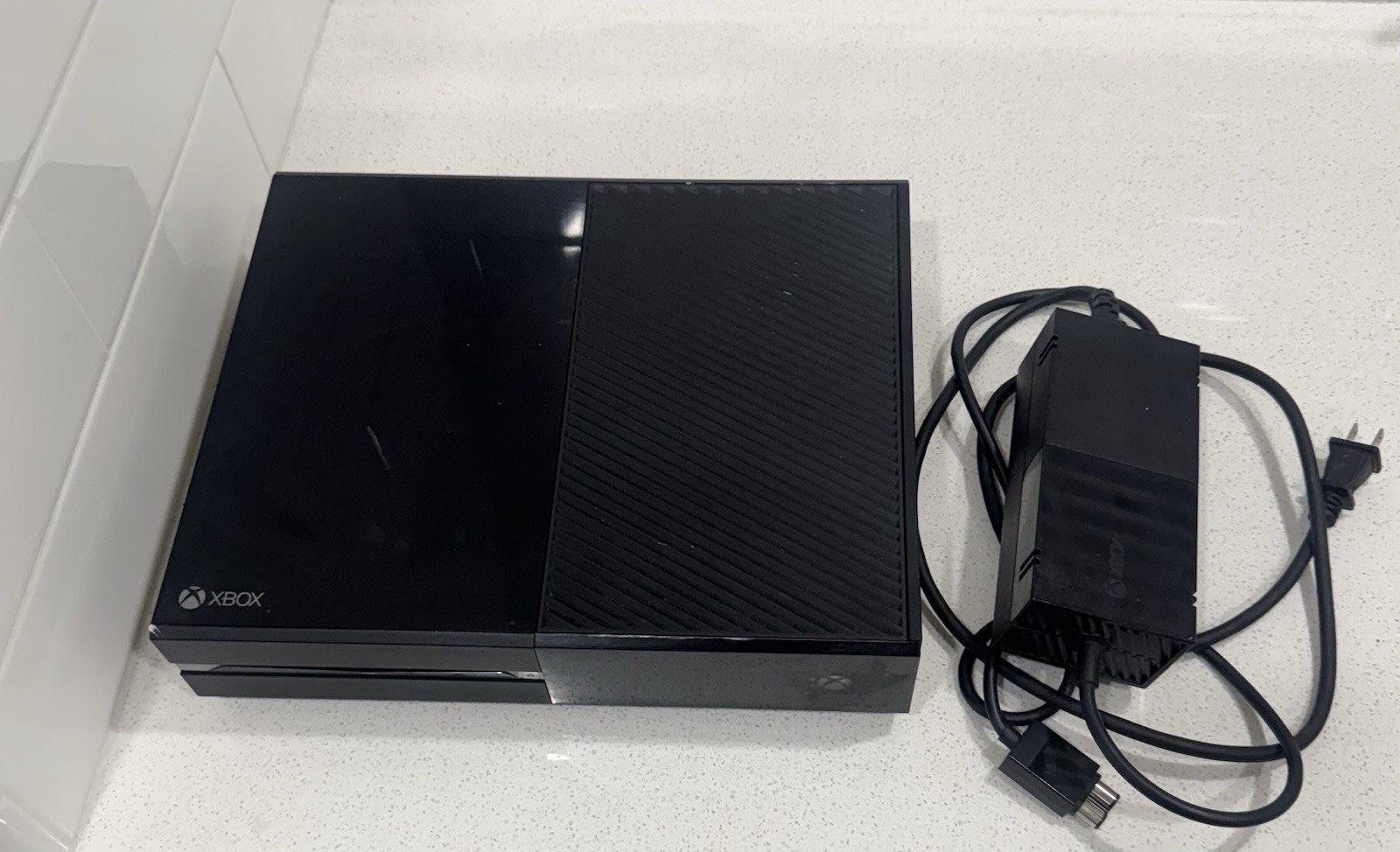 Microsoft Xbox One (1540) 2013 500GB Black Console ONLY