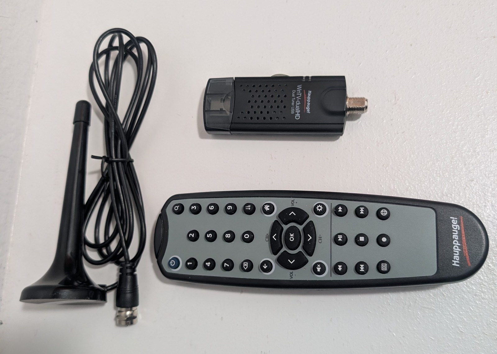 Hauppauge WinTV-DualHD ATSC/QAM USB TV Tuner + Antenna + Remote (Model 1595)