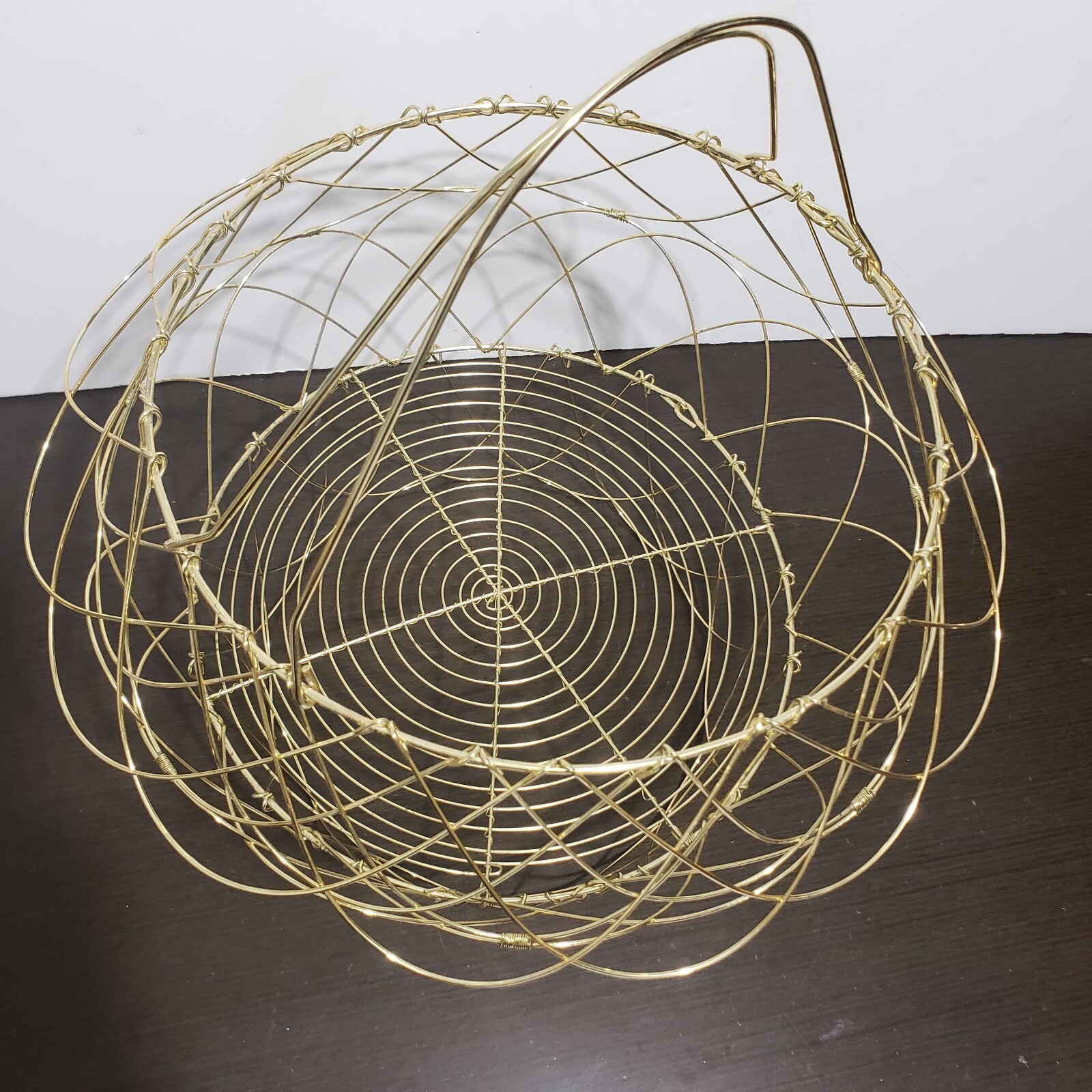 Gold Metal Wire Collapsible Folding Gathering Basket