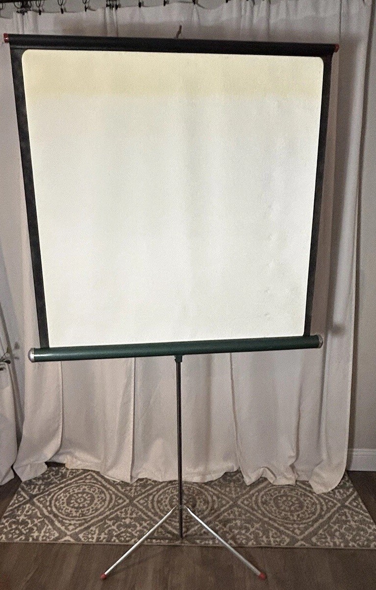 Vintage Movie Projector Screen w/ Folding Tripod Stand 40x40