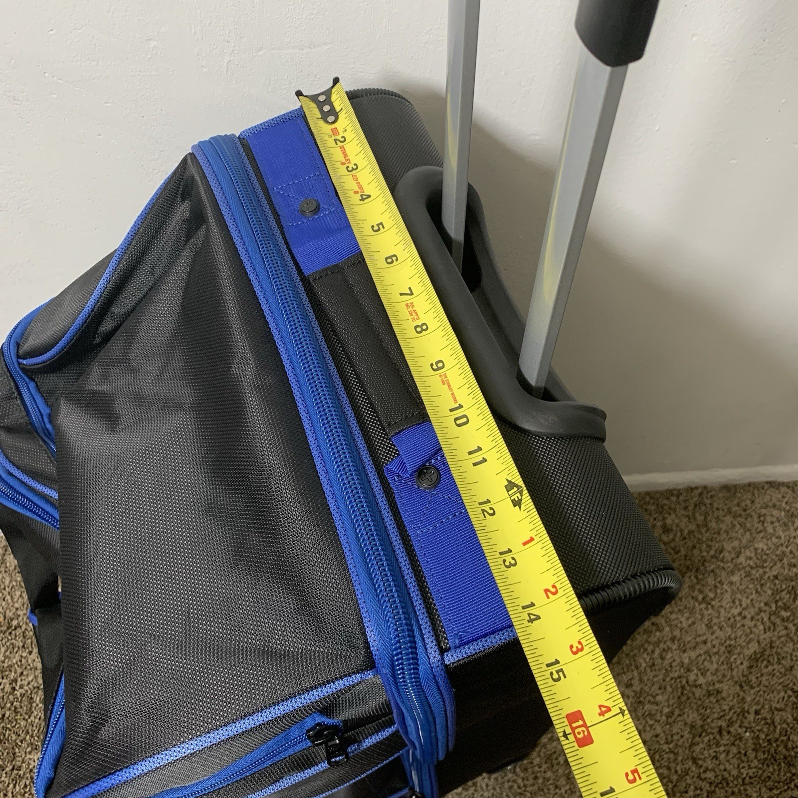 FŪL - Full Split Level Rolling Duffle Luggage Bag with Wheels - Black / Blue