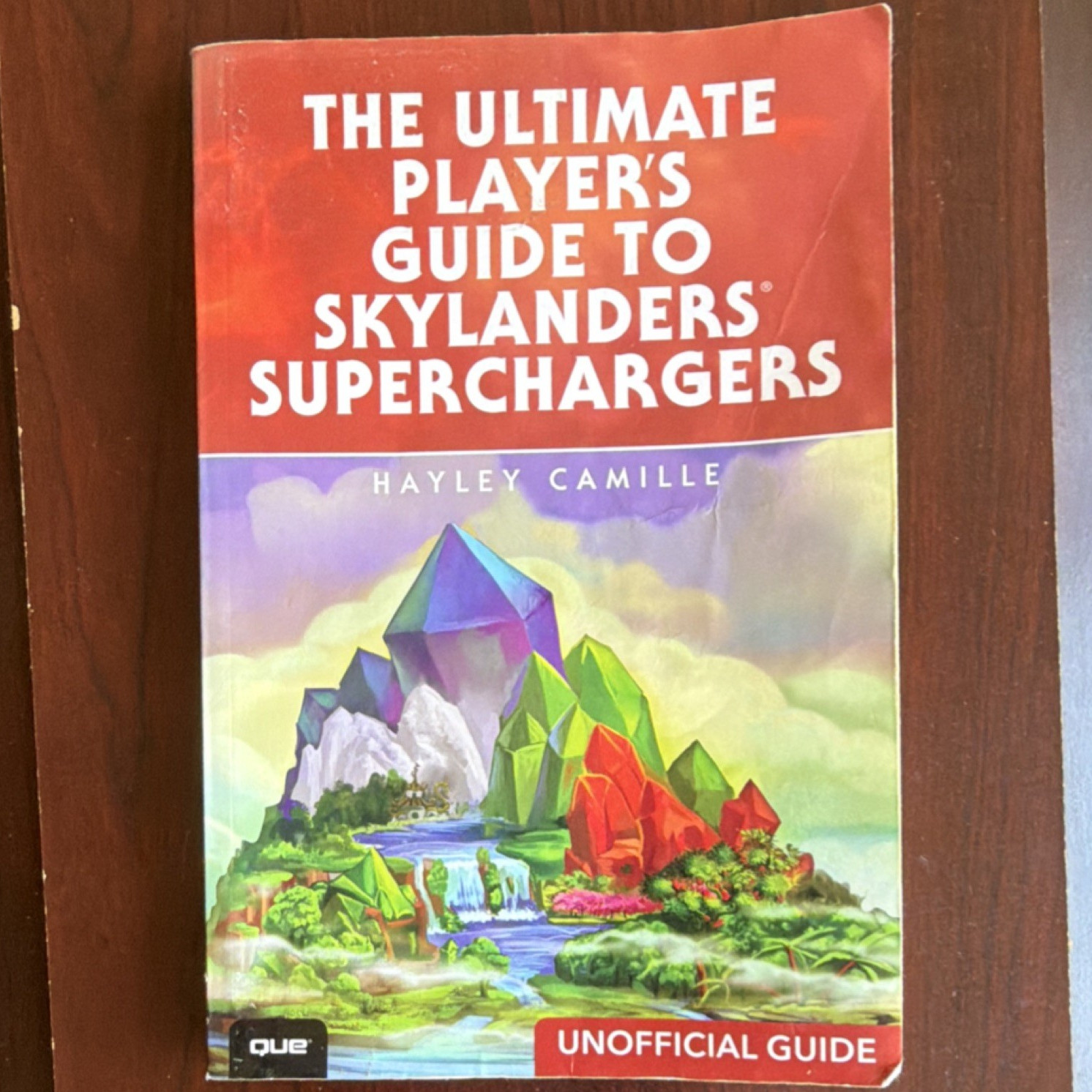 Que Skylanders SuperChargers Strategy Guide Unofficial 2016 ISBN 9780789757159