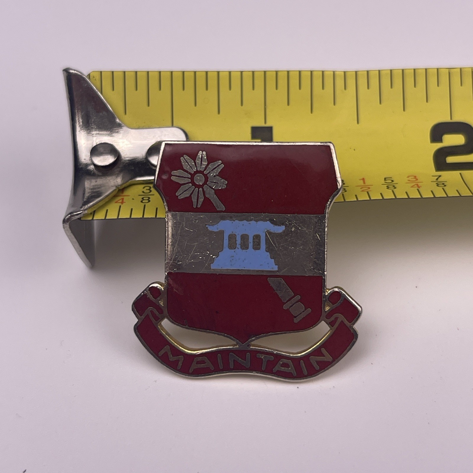 U.S. Military 703rd Maintenance Battalion DI DUI Pin Clutch Insignia MAINTAIN