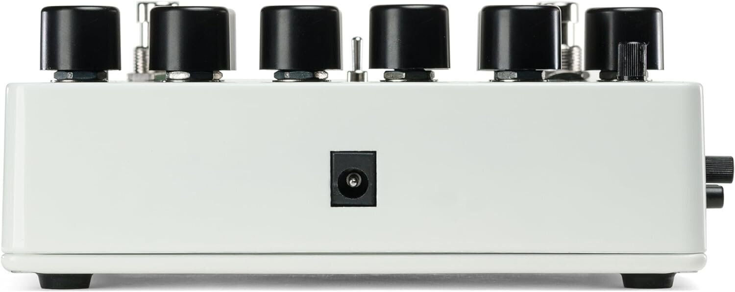 Electro-Harmonix Battalion Bass Preamp & DI Pedal