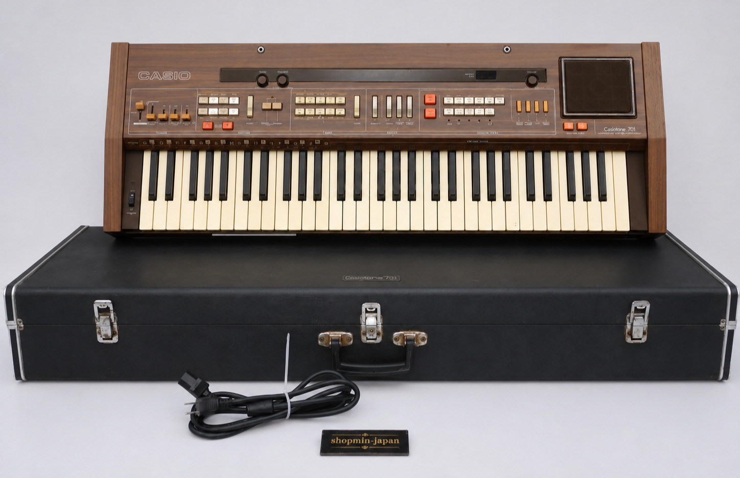 CASIO Casiotone 701 61-Key Vintage Keyboard Woodgrain 1981 Hard Case from japan