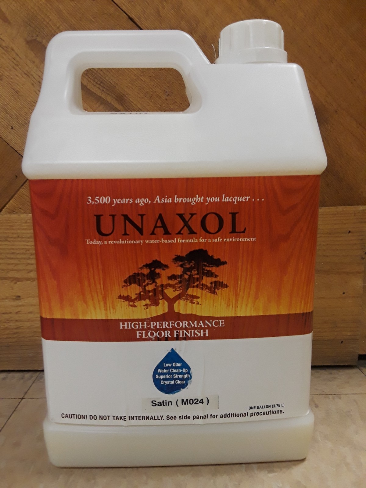 Unaxol High Performance Wood Floor Finish Lacquer Satin 1 Gallon Water Clean
