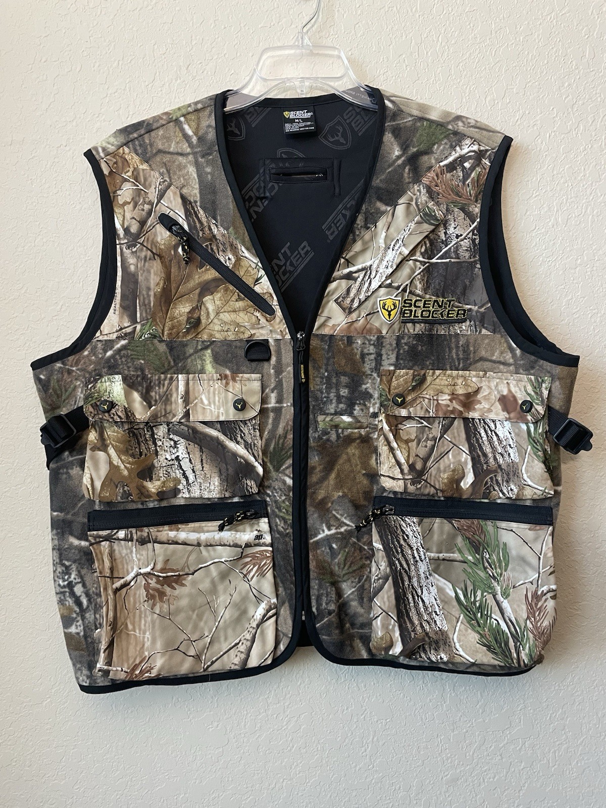 Scent Blocker Camo Vest Mens Sz Medium/Large Full Zip Scent Shield Hunting