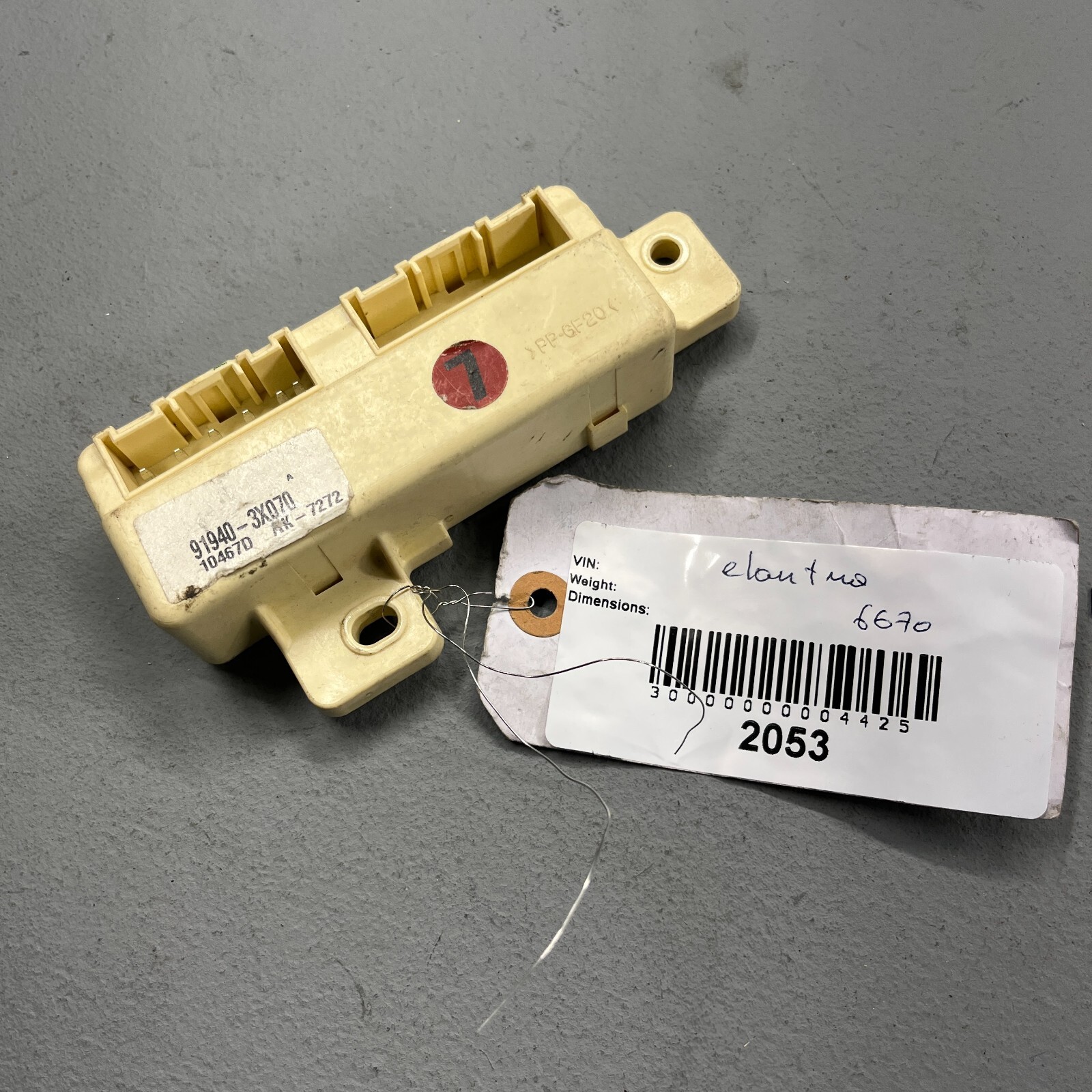Hyundai Elantra 2011-2016 Relay Conventional Ignition Switch Box Module OEM