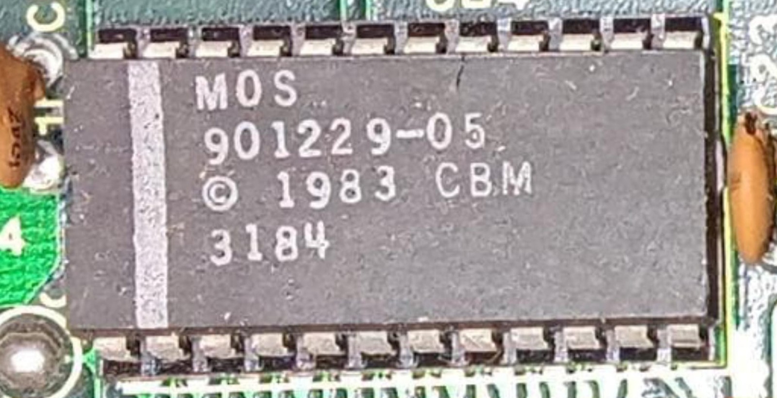 901229-05 CBM 1983 - 1285 DOS ROM Chip for Commodore. TESTED AND WORKING!