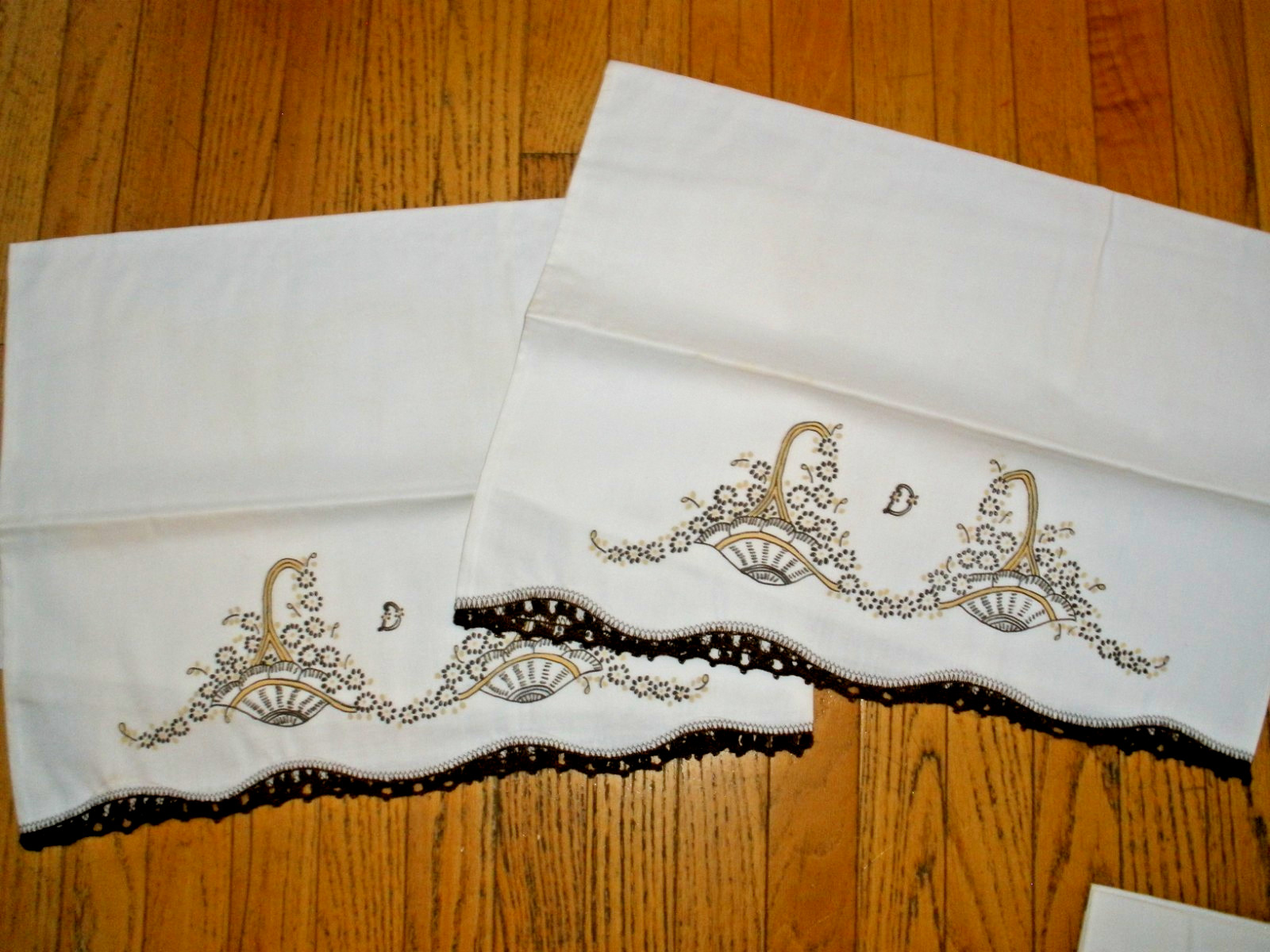Vintage Handmade Set of 2 Pillowcases White Brown Fabric Painted Flower Baskets
