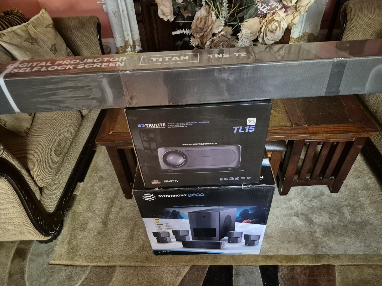 Brand New Trulite TL15 Projector With Self Lock Screen *UNOPENED*