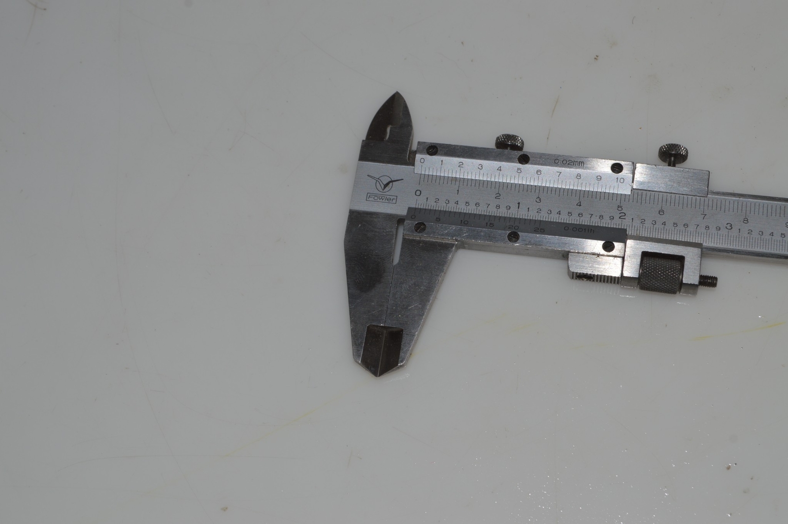 ^^ Fowler 0-6" Stainless Steel Caliper for Engineering Use Only (GRM96)