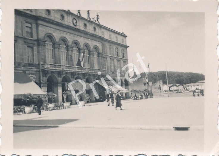 Photo WW II Wehrmacht Palace City France L1.97