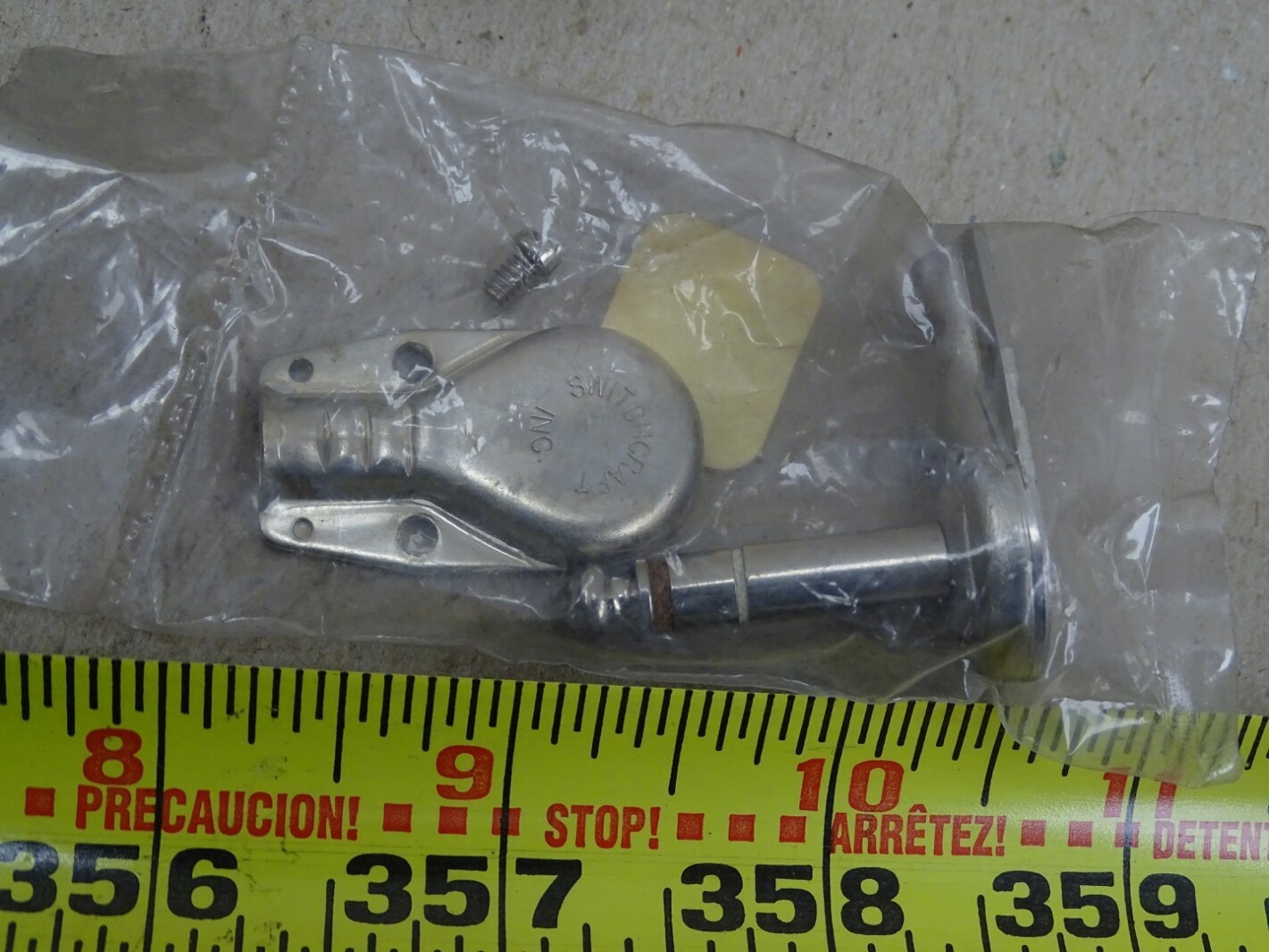 (6) SwitchCraft 1/4" Right Angle Jacks , 228