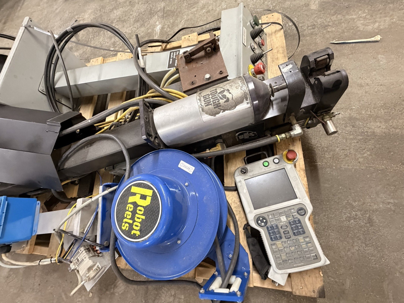 MOTOMAN HP50-20 Welding Robot NX100 Control