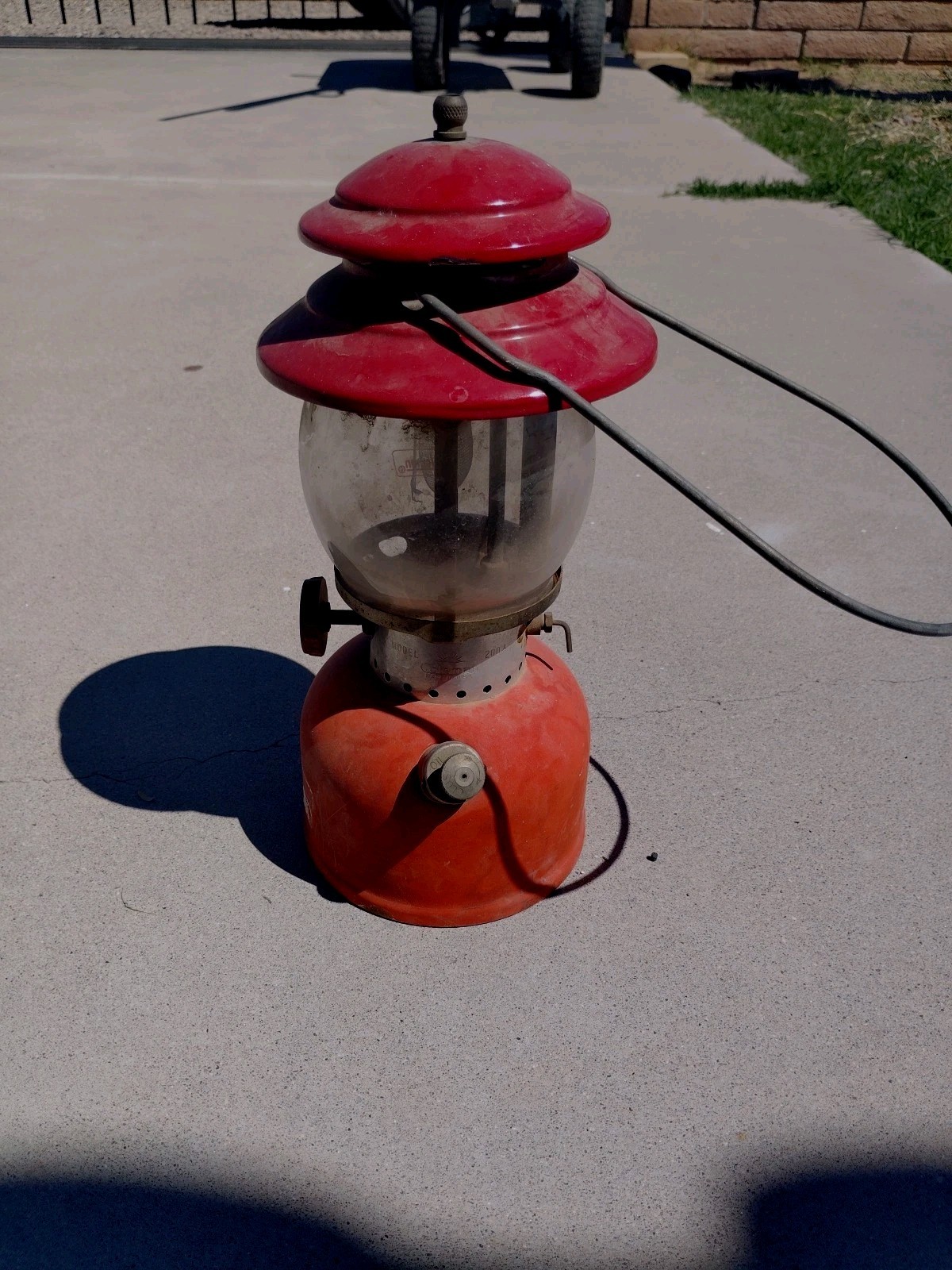 Vintage Coleman Lantern 200A single Mantel 1963
