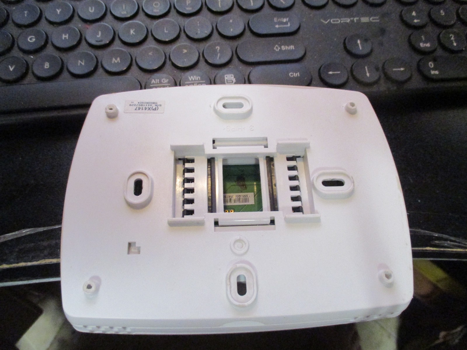 Lennox TH8320U1024 (P)X4147 Programmable Thermostat, Removed From Service
