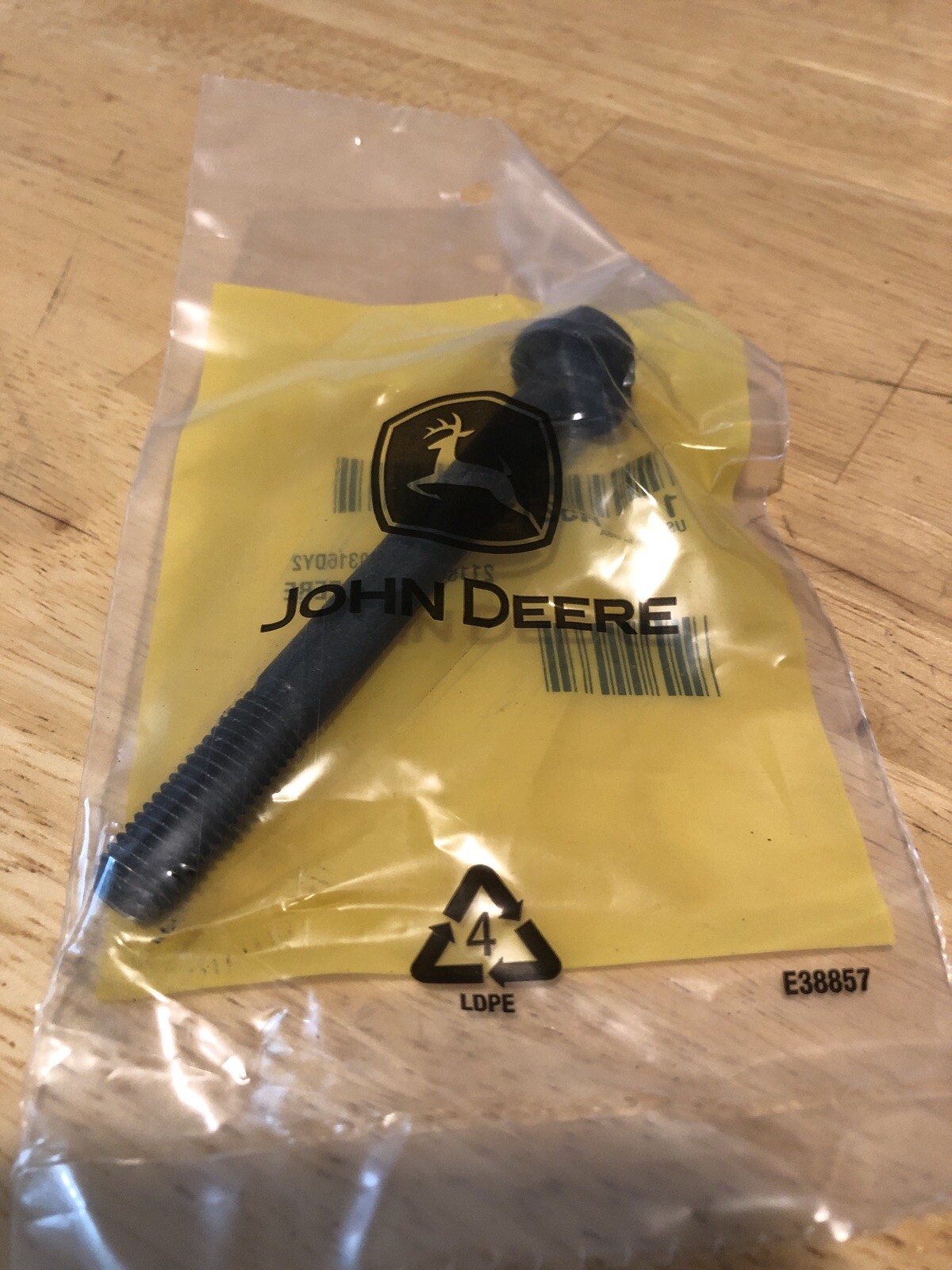 John Deere Original Equipment Screw #R521323