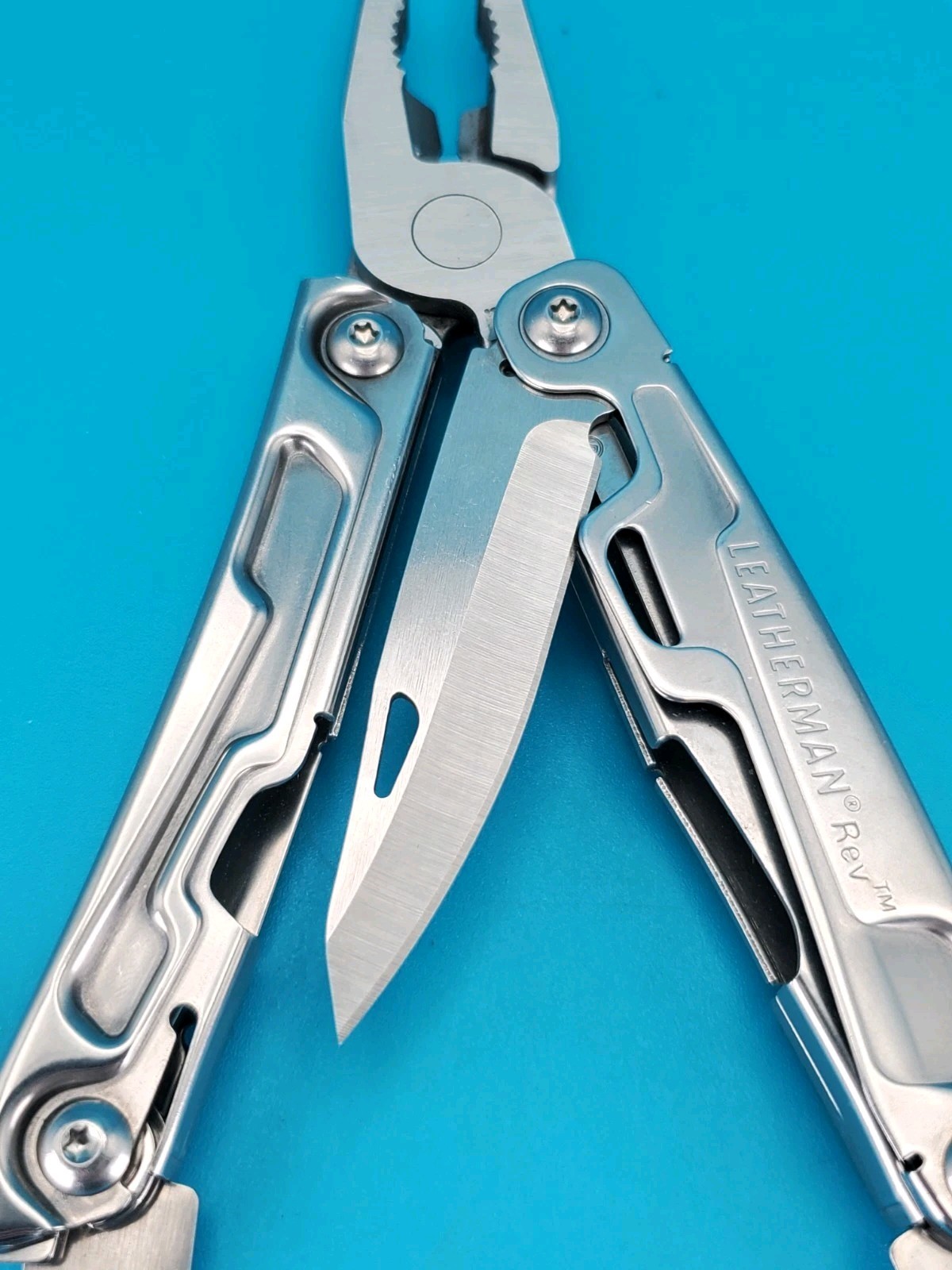 Leatherman Rev 3.8" Multi-Tool, Stainless!
