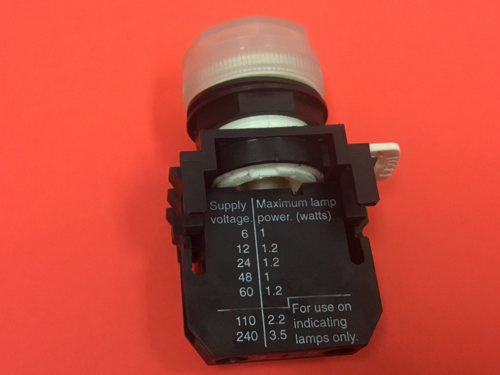 Cutler-Hammer - P/N: E22D - Ser. A2 - White Pilot Light