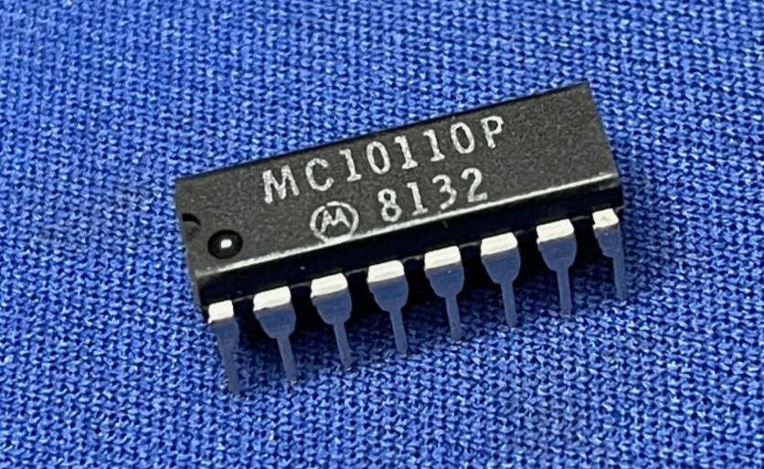 MC10110P MOTOROLA MC10110 16PIN DIP ECL TUBES VINTAGE DC81 RARE NEW LAST ONES