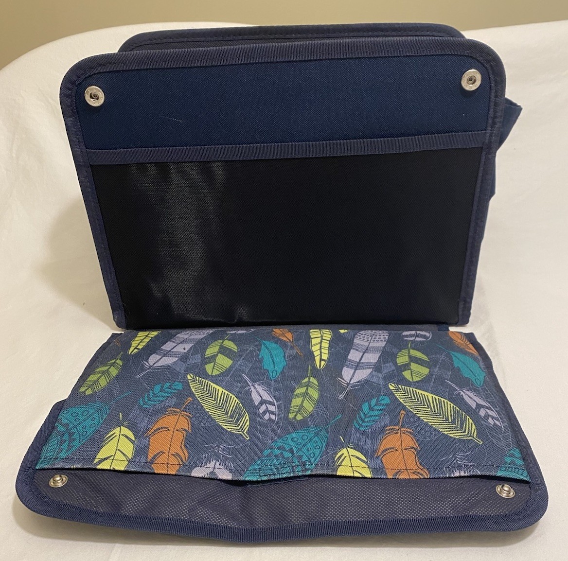 Thirty-One Get Creative Caddy Falling Feathers RETIRED EUC