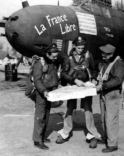 Douglas A-20 Havoc "La France Libre" Nose Art, Crew, 8x10 WWII Photo Print 136a