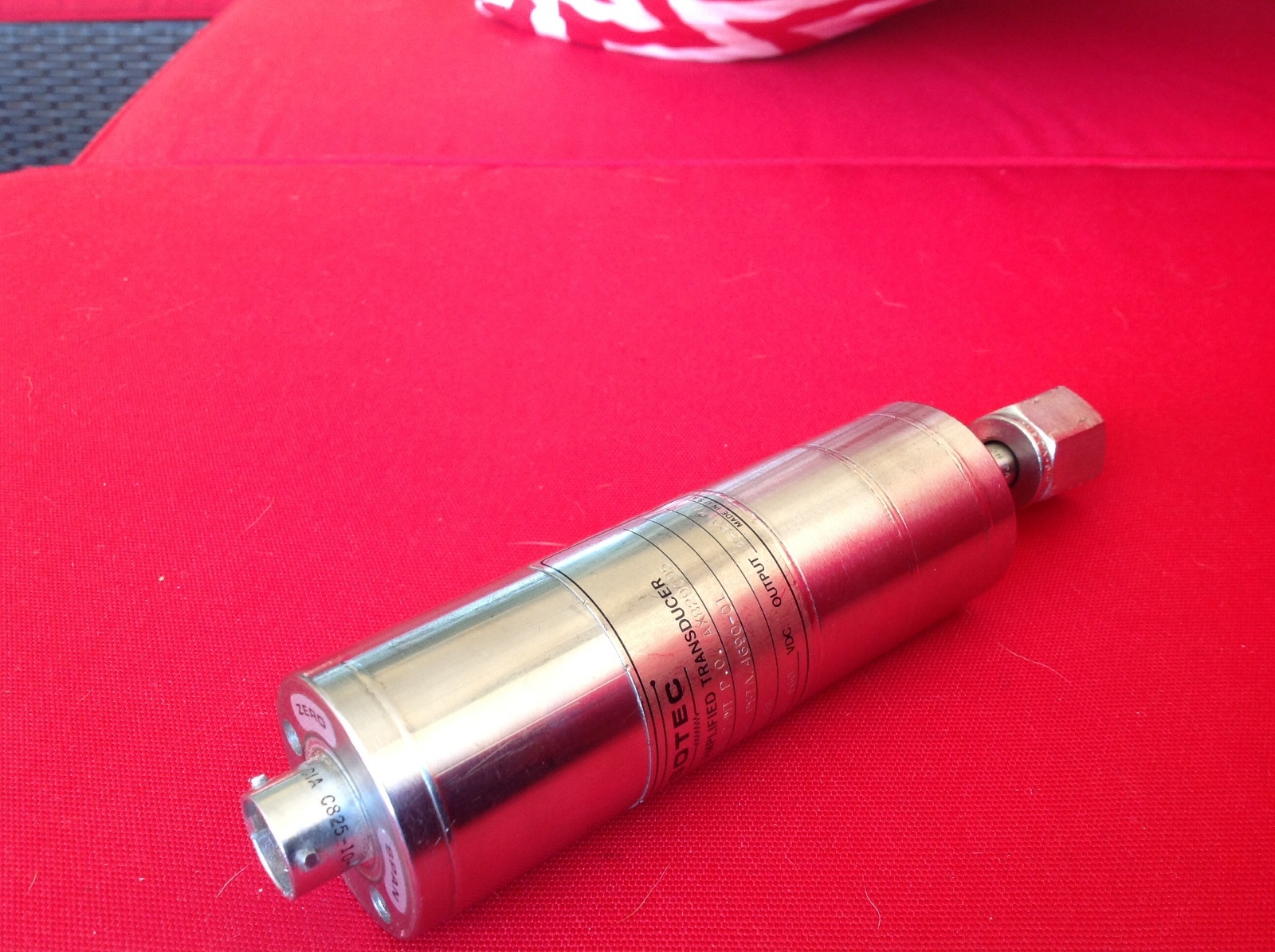 SENSOTEC AX829095 0-50 PSI AMPLIFIED  TRANSDUCER RUGGED INDUSTRIAL NEW SALE $99