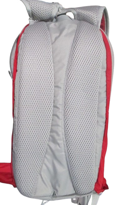 Ultimate Direction WASP Gray/Red Padded Hydration Pack w/70 oz Platypus System