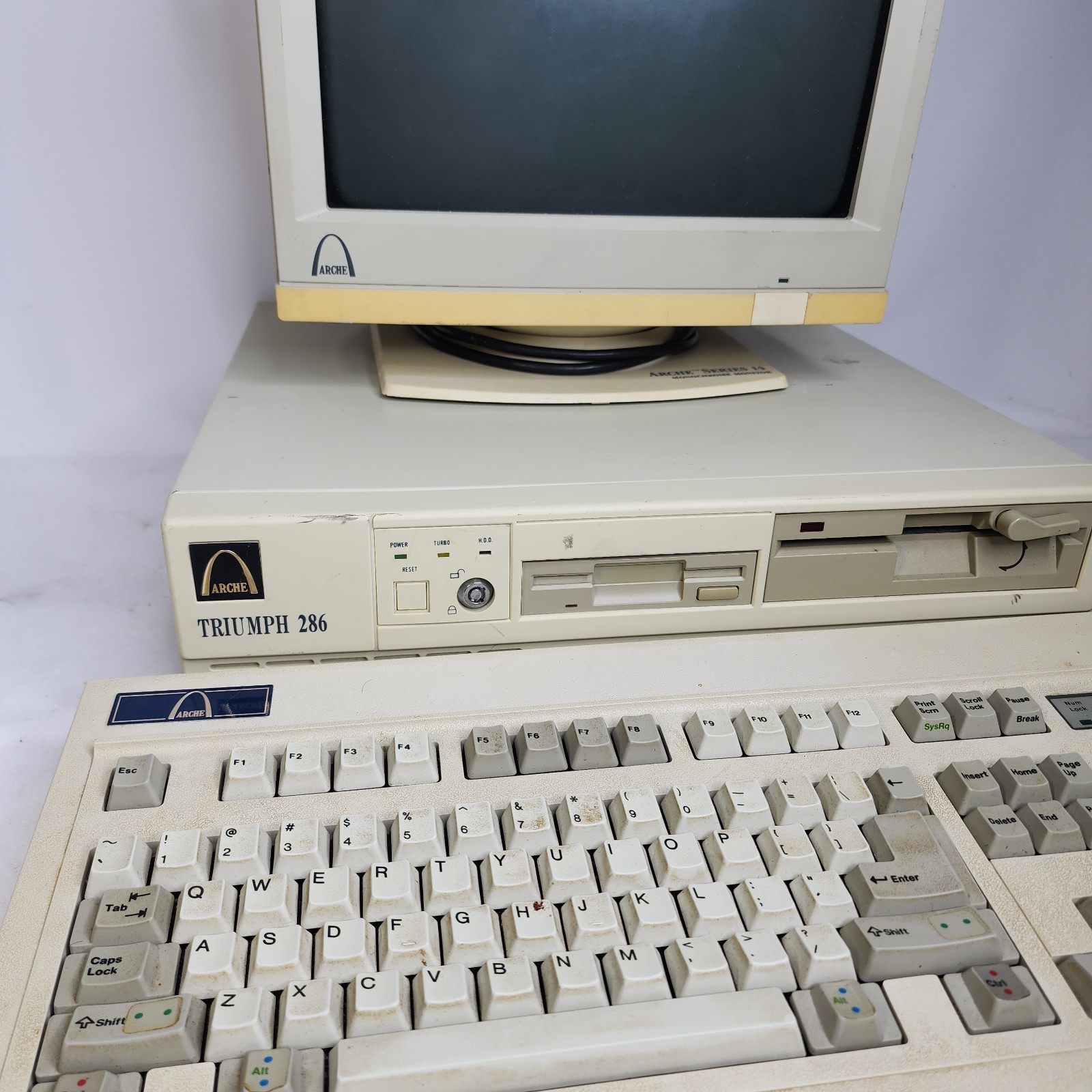 Arche Triumph 286 PC System & Space Invader Keyboard Matching Set Rare Vintage