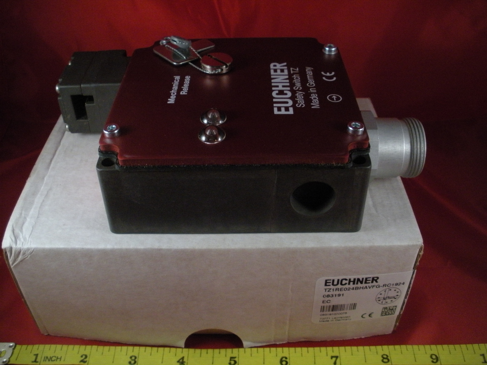 Euchner TZ1RE024BHAVFG-RC1924 Safety Switch 083191 AC-15 4a 230v DC-13 24v 250v