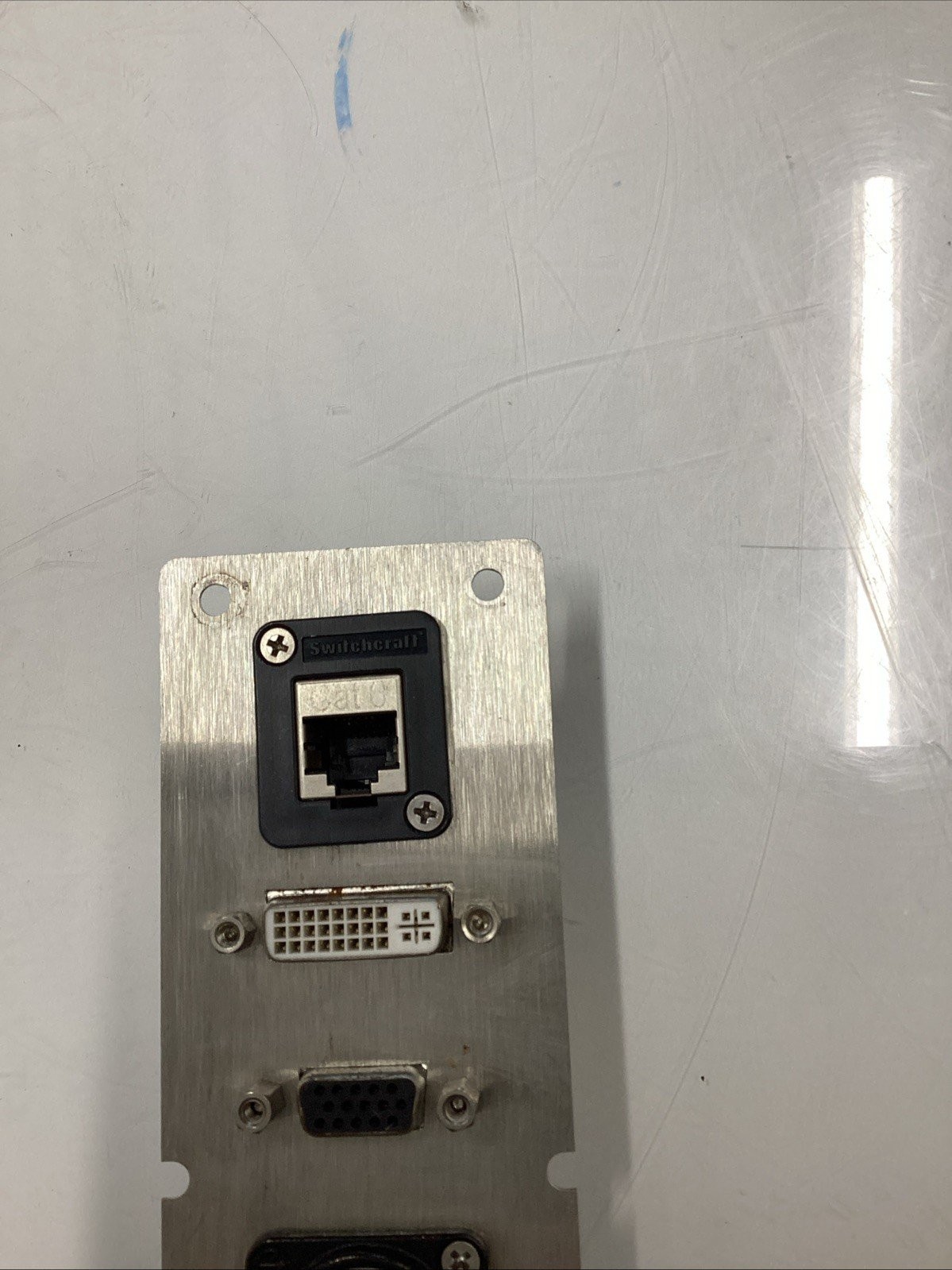 Switchcraft I/O Connector Interface Plate M-752