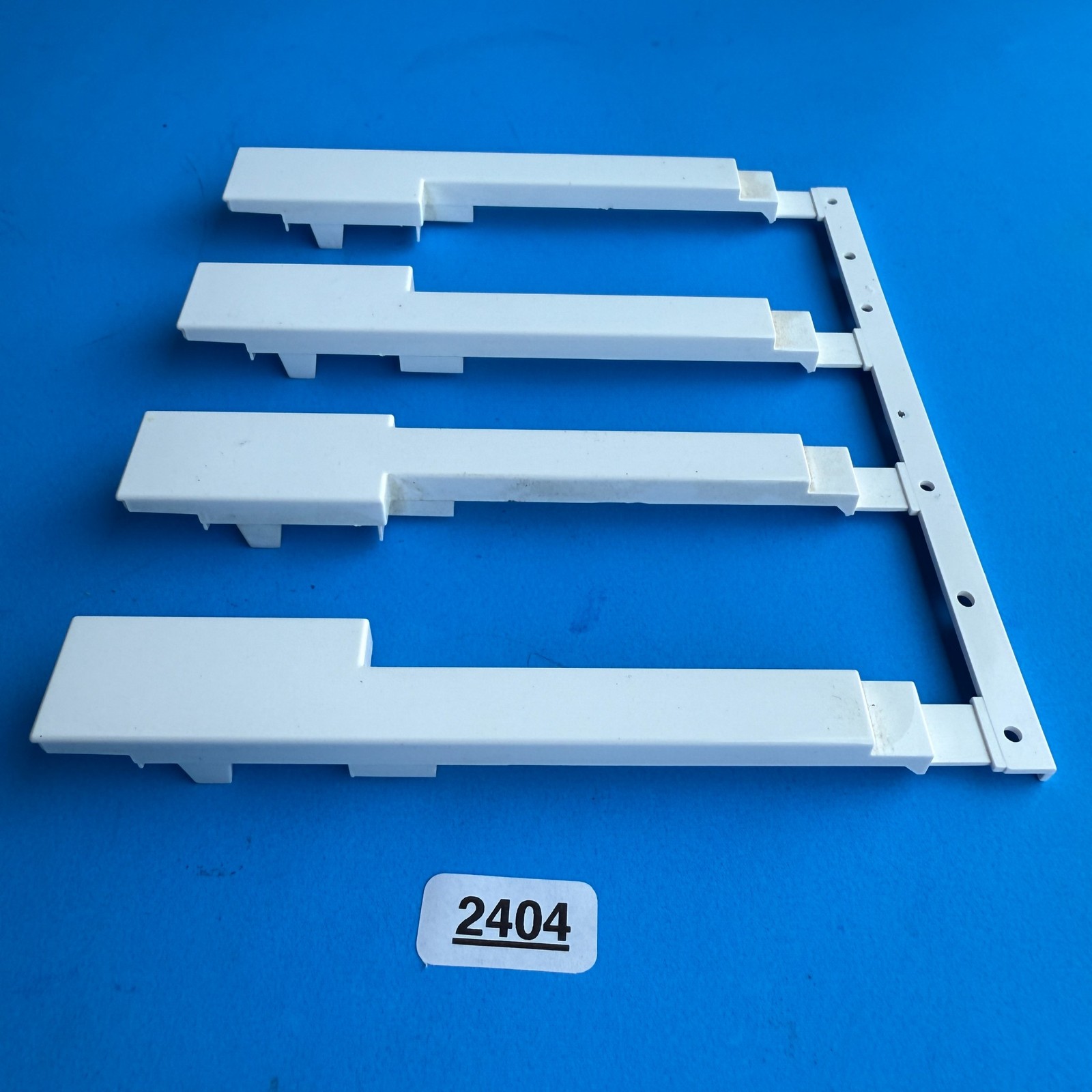 M-AUDIO O2 MIDI Controller Keyboard Used Part: White Keys [C-E-G-B] 4 Key Set