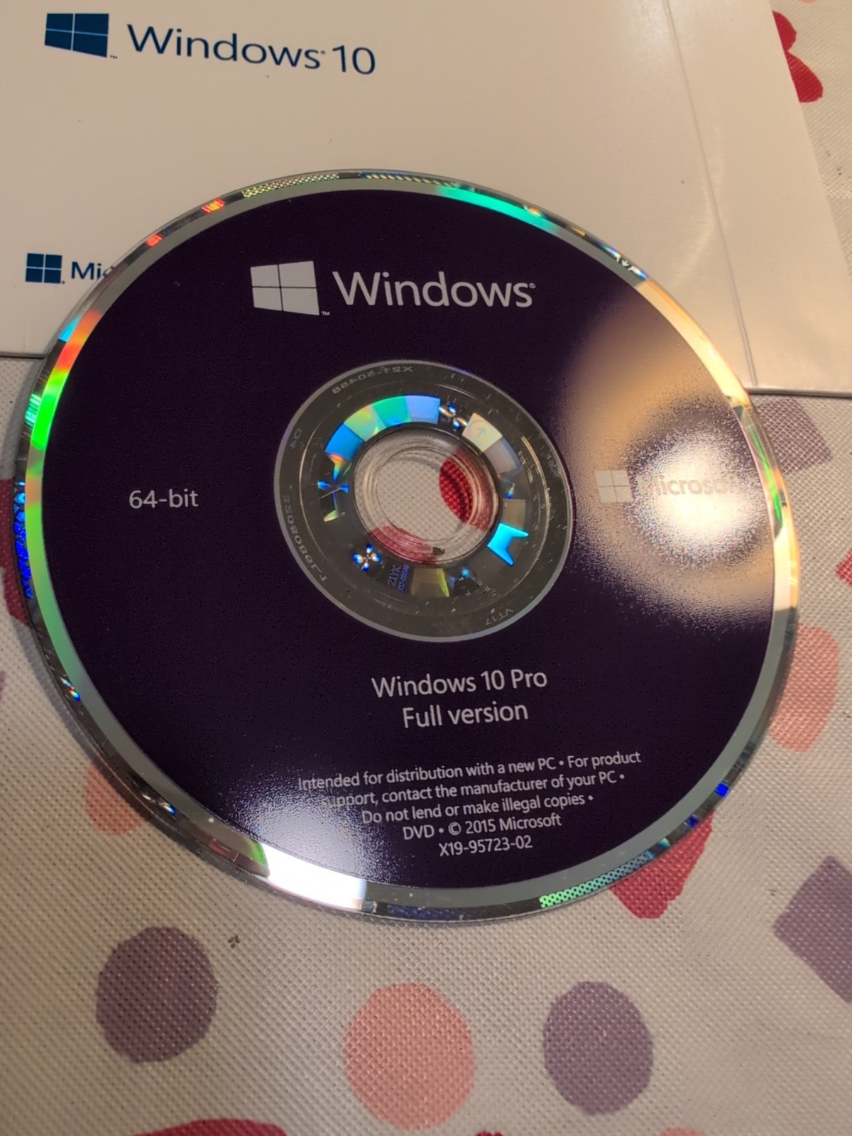 Windows 10 Pro 64bit English Full version DVD No Key