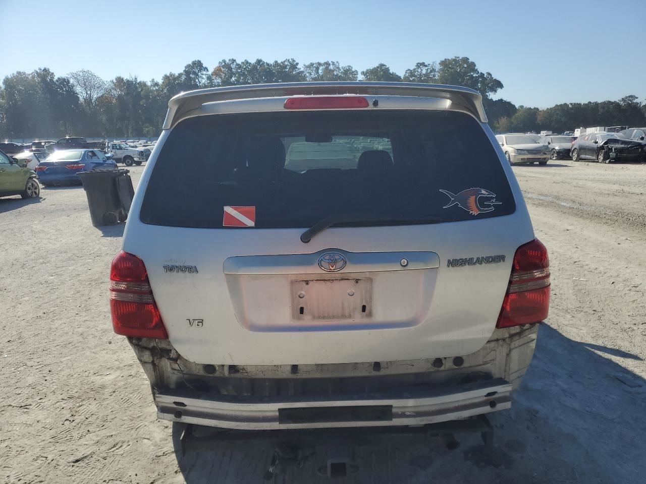 HIGHLANDR 2002 Glove Box 4906747