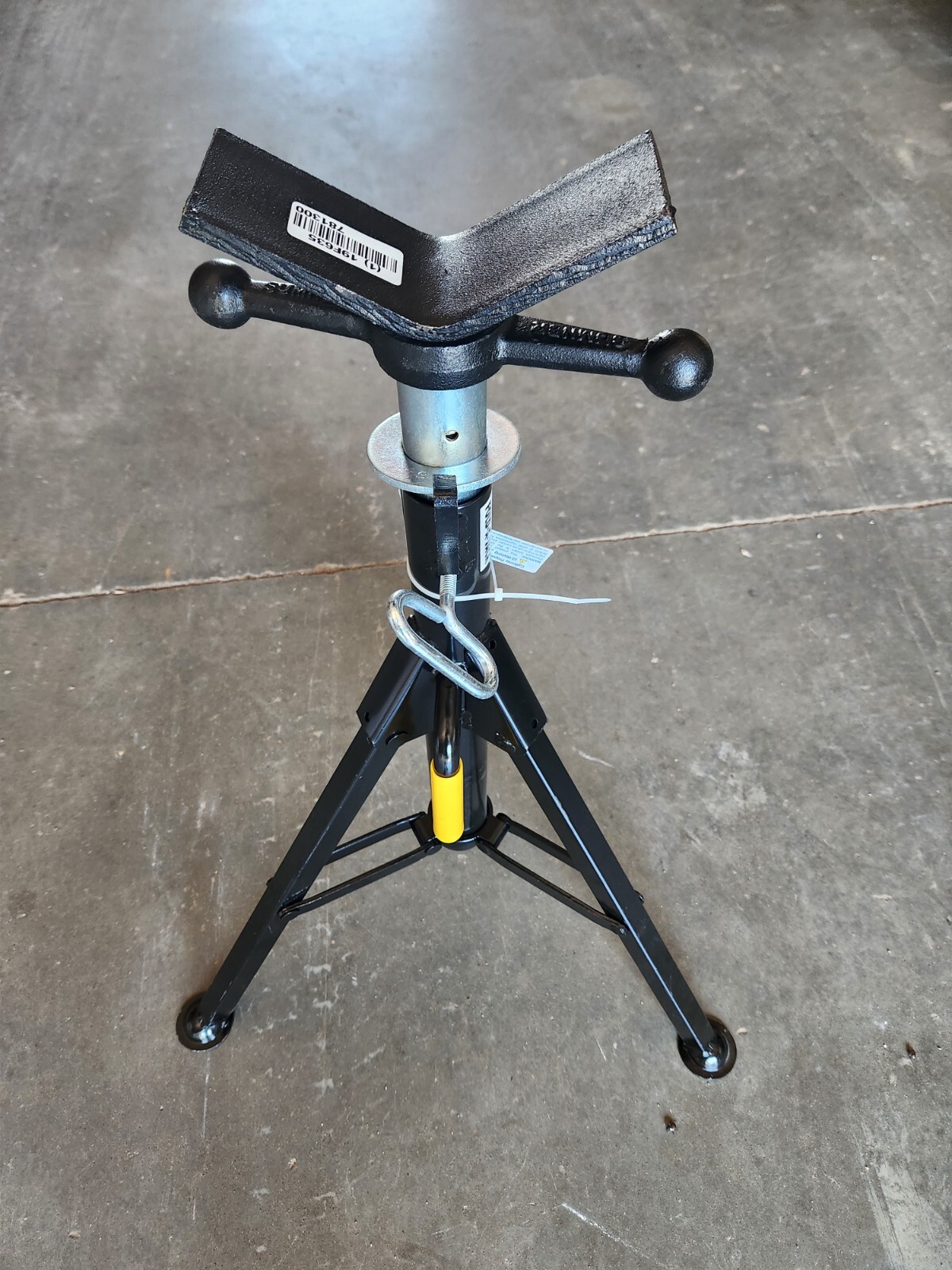 *NEW* Sumner 781300 Fold-A-Jack Pipe Stand 2500 Lb. Capacity