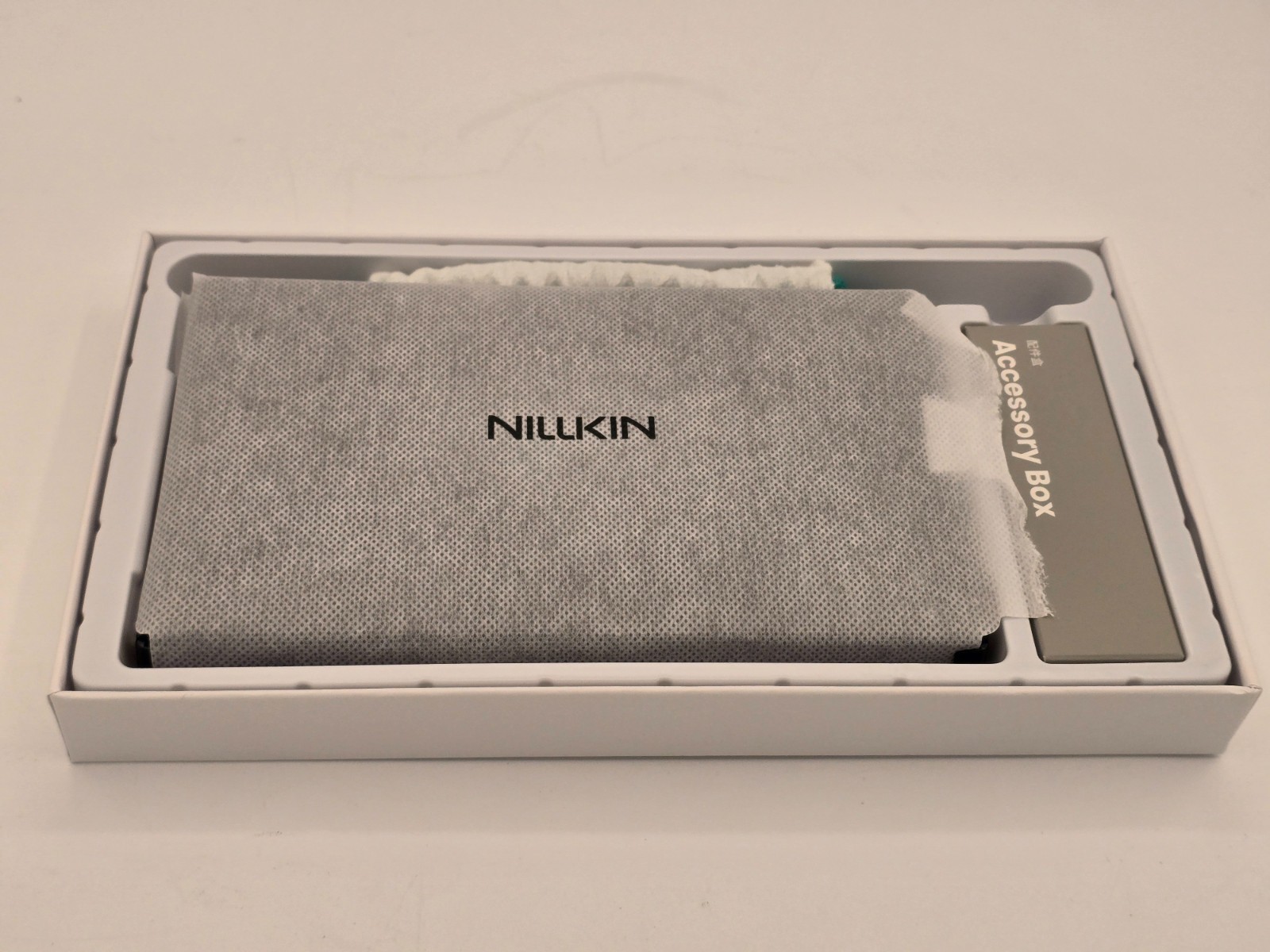 Nillkin Foldable Travel Keyboard Touchpad & Number Pad Bluetooth Wireless