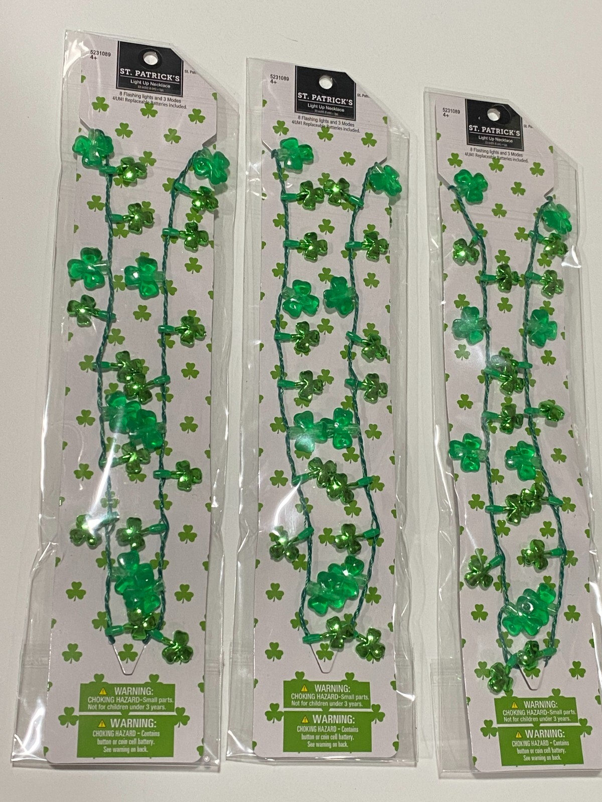 LOT OF NEW ST PATRICK SHAMROCK FLASHING NECKLACE X 3 FREE SHIPPING
