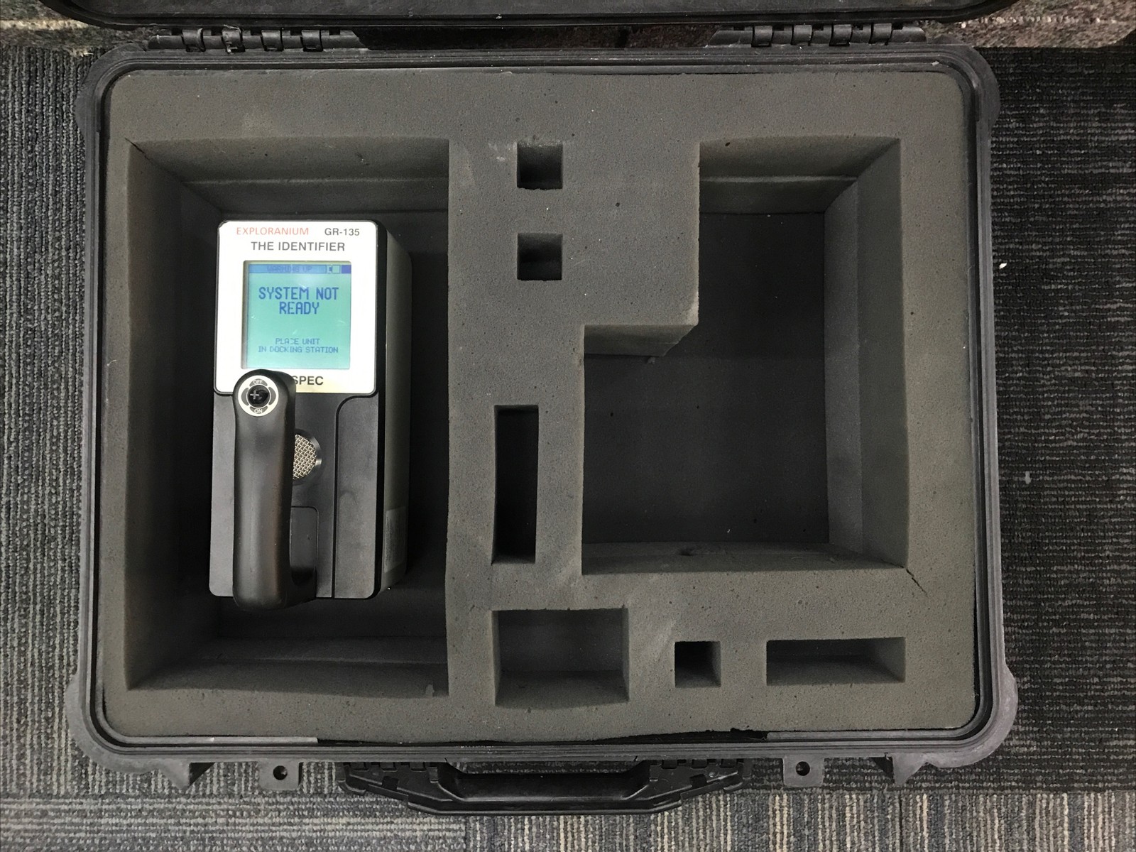 Mini Spec GR-135 The Identifier Exploranium with/Case