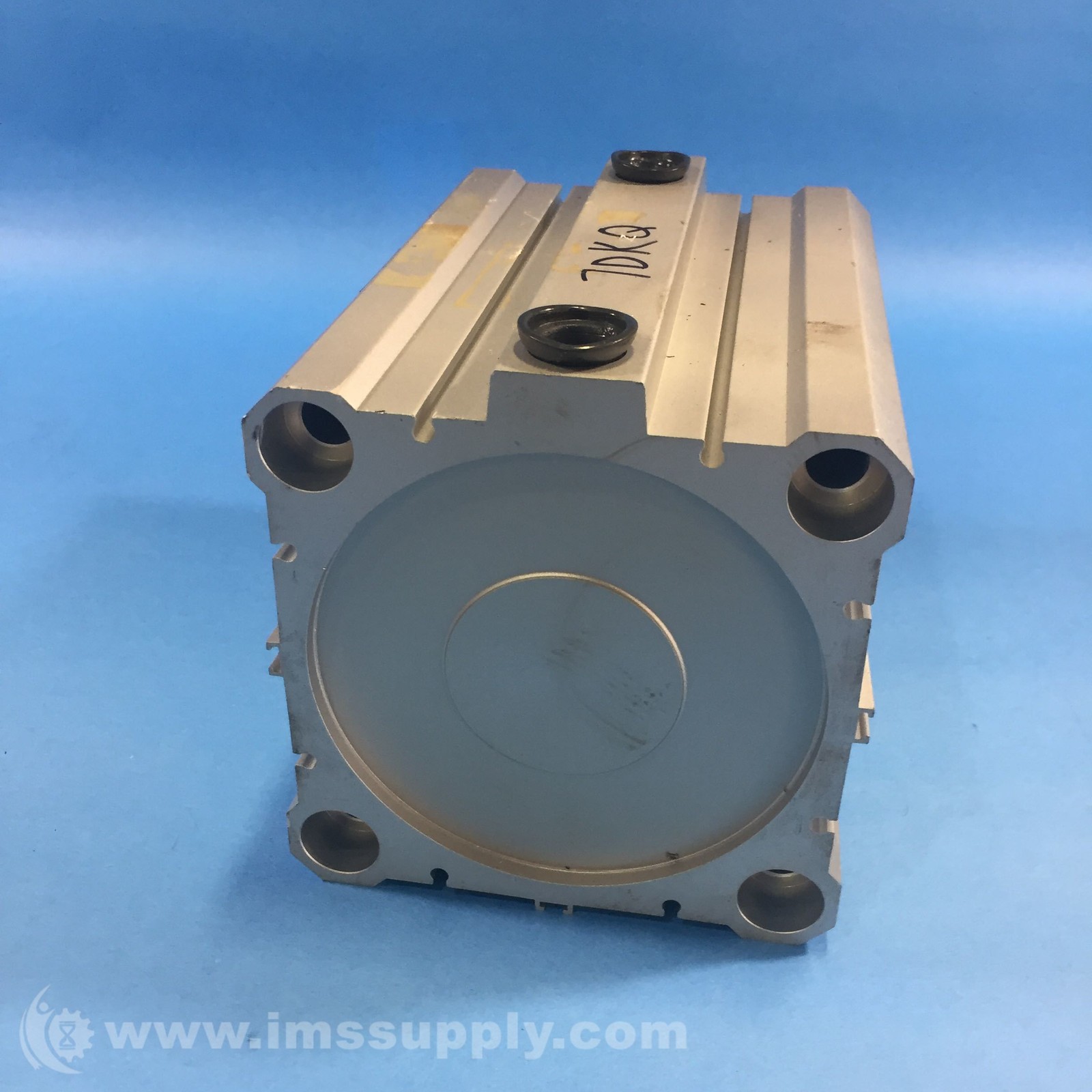SMC CDQ2B100-100DC-XC18 Compact Cylinder FNIP