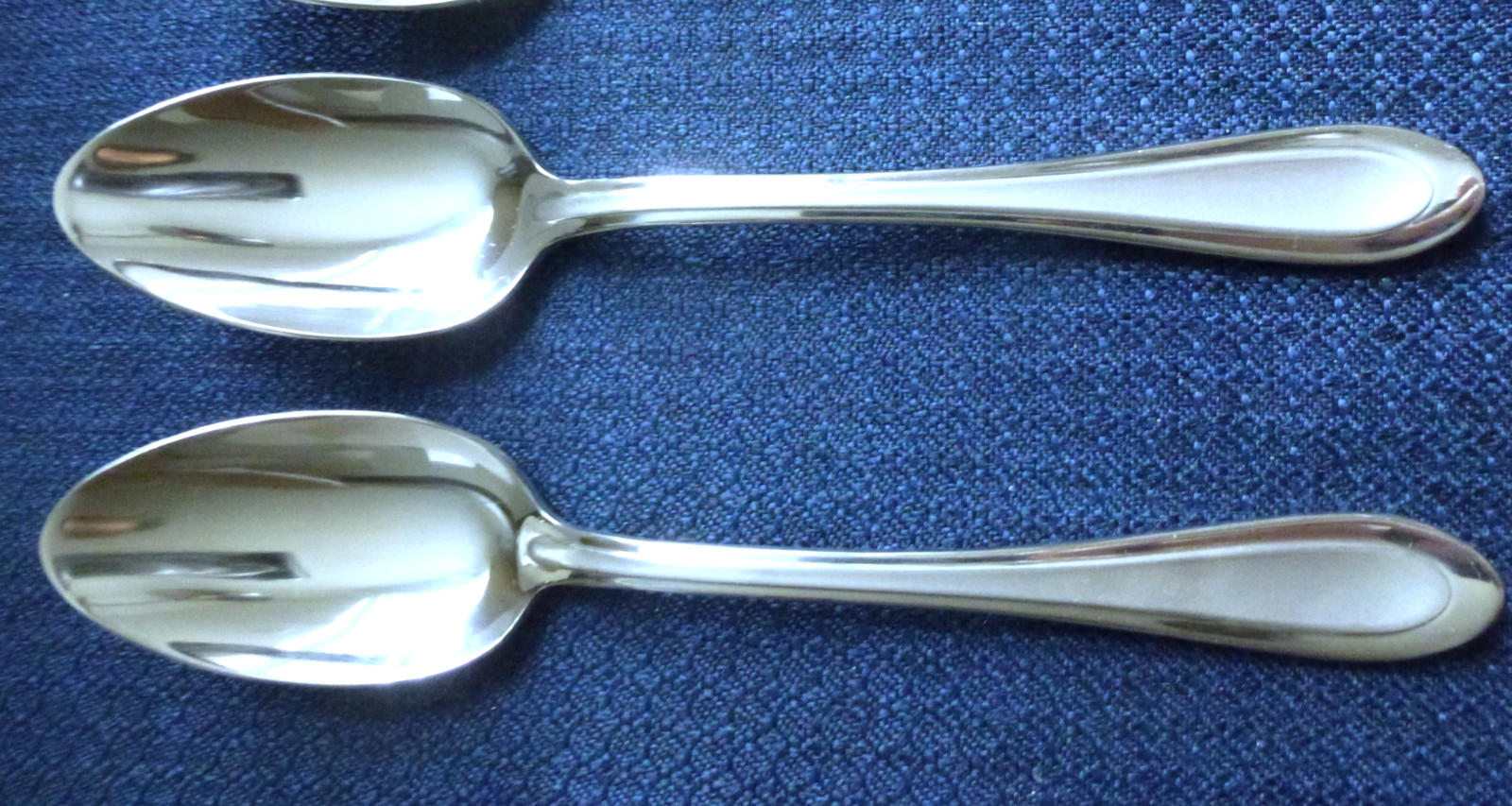Oneida JOANN /JOANNE Set of 2 Teaspoons Stainless Flatware (6 1/4")