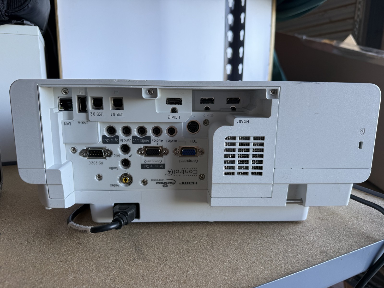 Epson LCD Projector EB-725Wi Model H998A