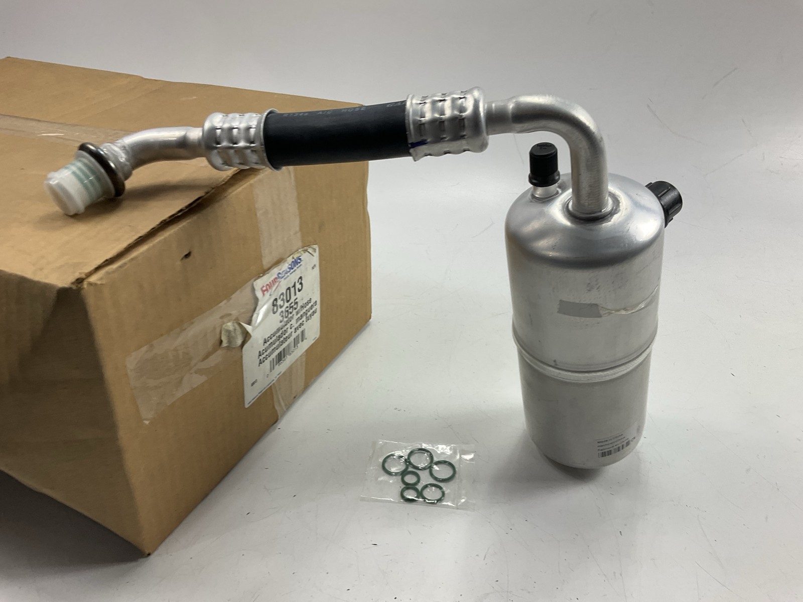 Four Seasons 83013 A/C Accumulator With Hose