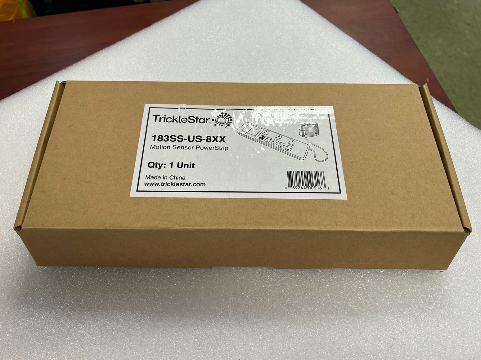 TrickleStar  183SS-US-8XX  Motion Sensor PowerStrip  1800W